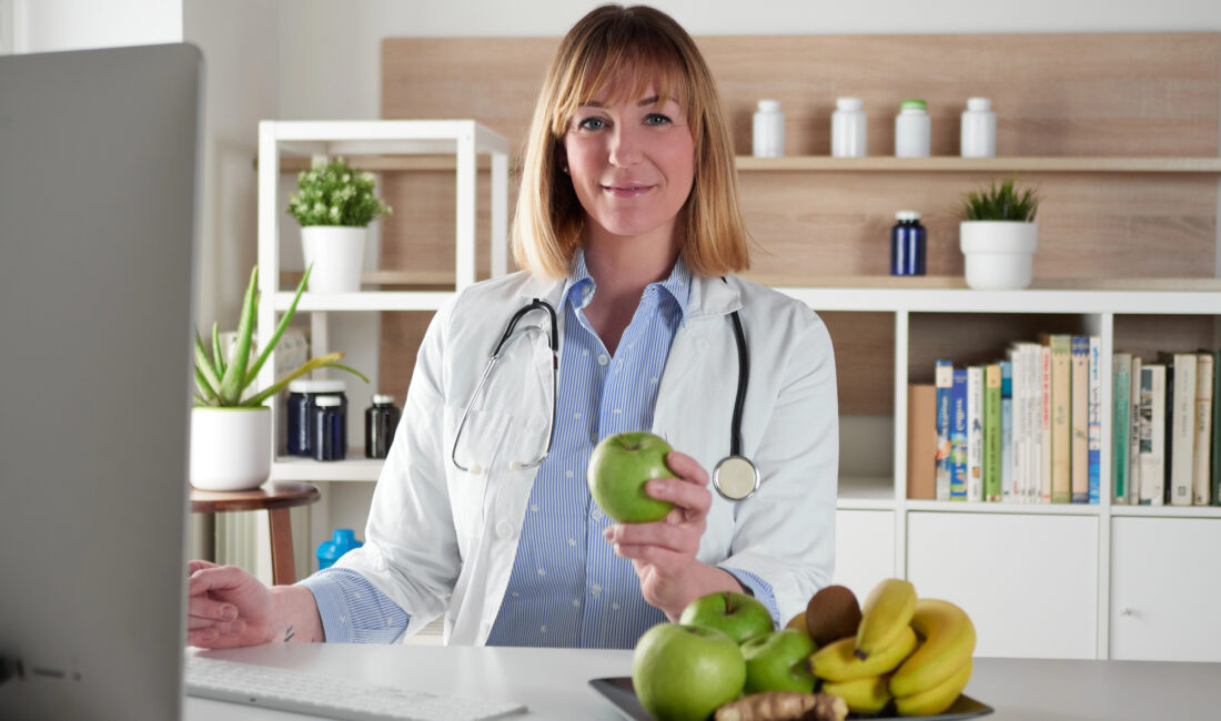 Pacote Consulta Médica de Emagrecimento + Consulta De Nutrição