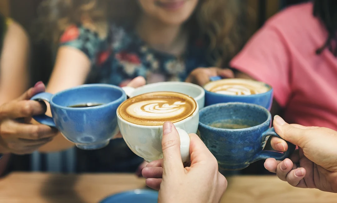 Os amigos fazem bem à tua saúde: a importância de cultivar amizades saudáveis